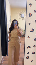 Load image into Gallery viewer, Victoria lounge set
