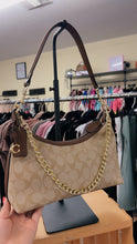 Load image into Gallery viewer, Slouch bag
