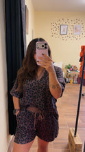 Load image into Gallery viewer, Lilian set
