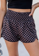 Load image into Gallery viewer, Catalina shorts brown
