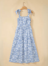 Load image into Gallery viewer, Sara dress
