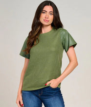 Load image into Gallery viewer, Maricela top Olive
