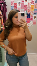 Load image into Gallery viewer, Maricela top Rust
