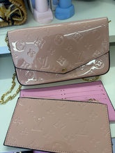 Load image into Gallery viewer, Pink pochette
