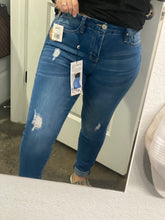 Load image into Gallery viewer, Coming in hot jeans
