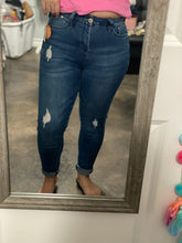 Load image into Gallery viewer, Too boujee jeans

